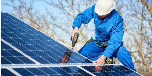 Installation Maintenance Panneaux Solaires Photovoltaïques à Creuzier-le-Vieux